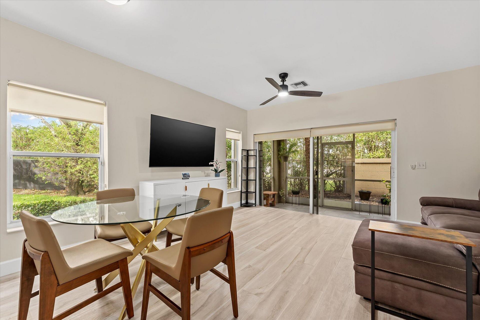 238 SW 122nd Terrace, Pembroke Pines, FL 33025 Photo