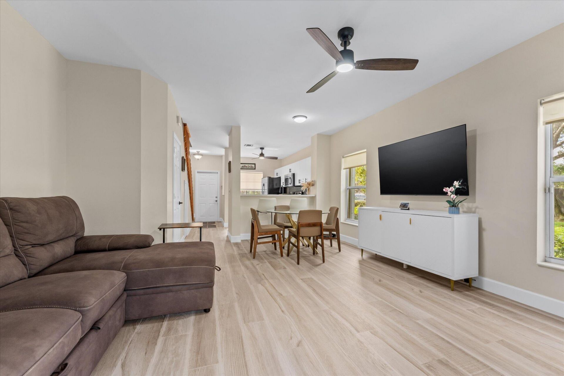 238 SW 122nd Terrace, Pembroke Pines, FL 33025 Photo