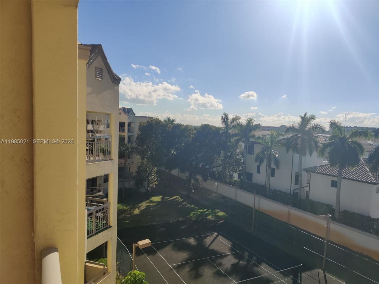 8290 Lake Dr, Unit 509, Doral, FL 33166 Photo