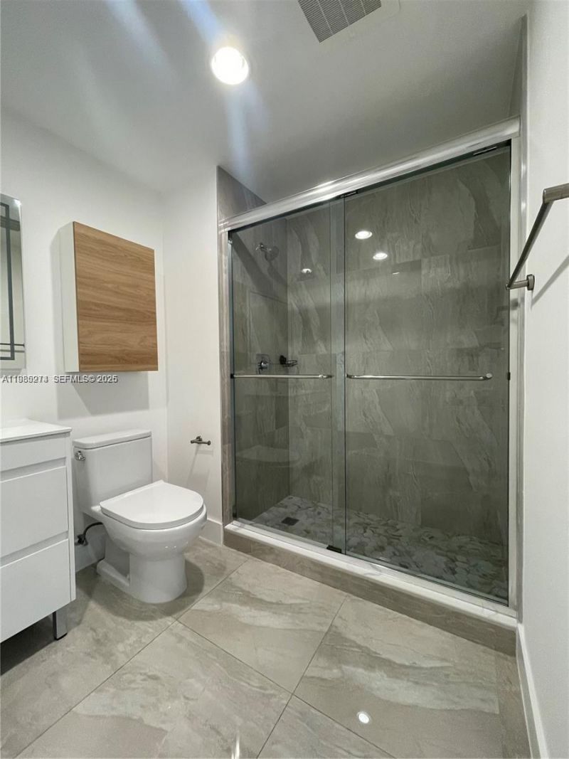 10 Aragon Ave, Unit 1412, Coral Gables, FL 33134 Photo