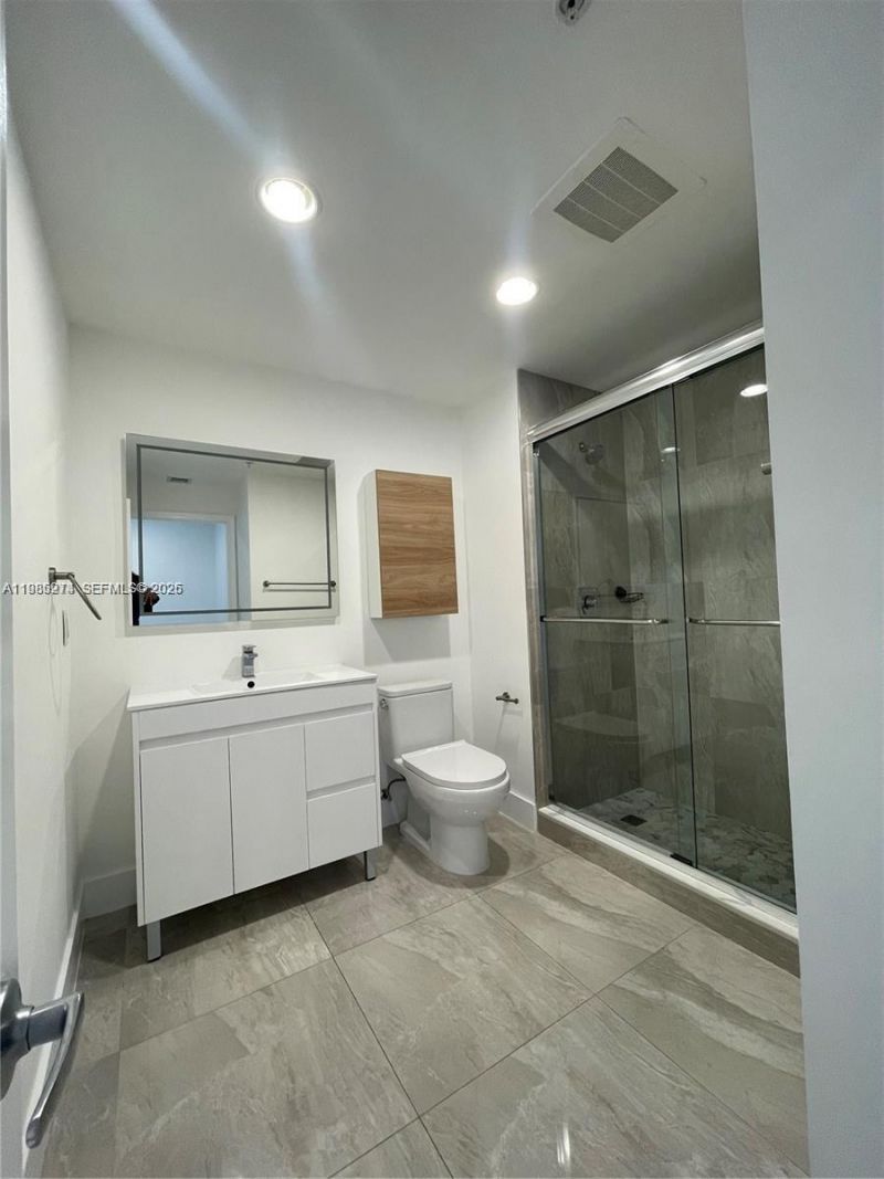 10 Aragon Ave, Unit 1412, Coral Gables, FL 33134 Photo