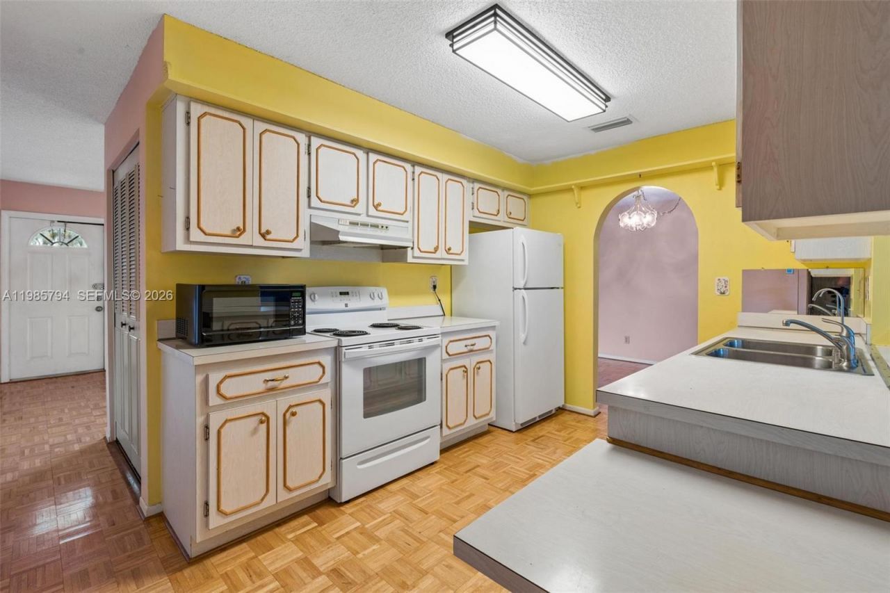 9306 NW 80th St , Tamarac, FL 33321 Photo