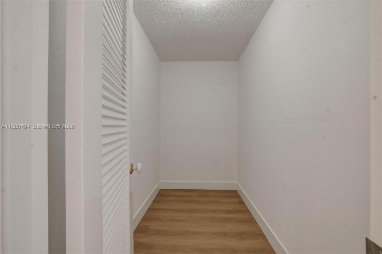 9306 NW 80th St, Tamarac, FL 33321 Photo