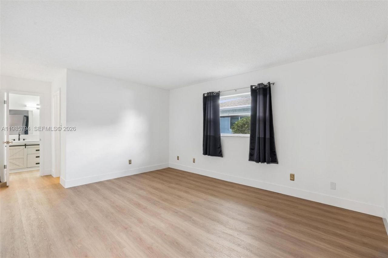 9306 NW 80th St , Tamarac, FL 33321 Photo