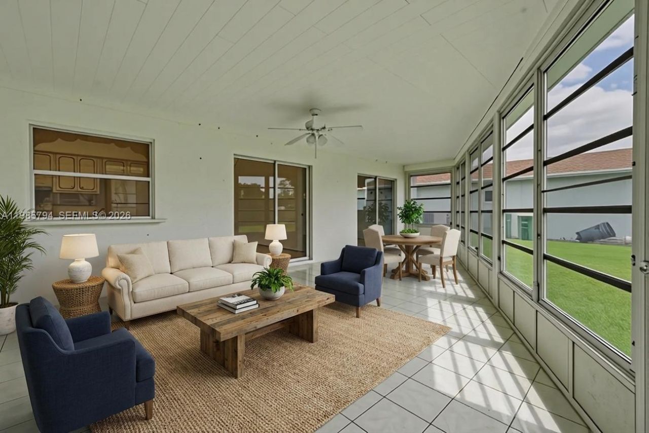 9306 NW 80th St, Tamarac, FL 33321 Photo