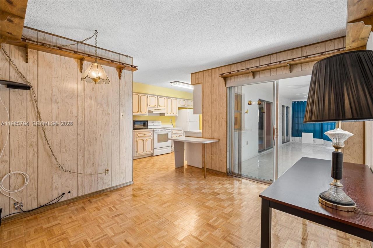 9306 NW 80th St , Tamarac, FL 33321 Photo