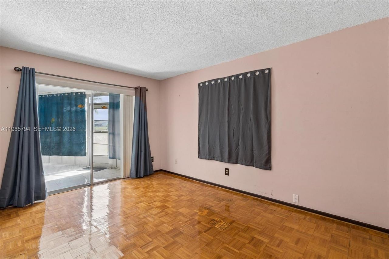 9306 NW 80th St , Tamarac, FL 33321 Photo