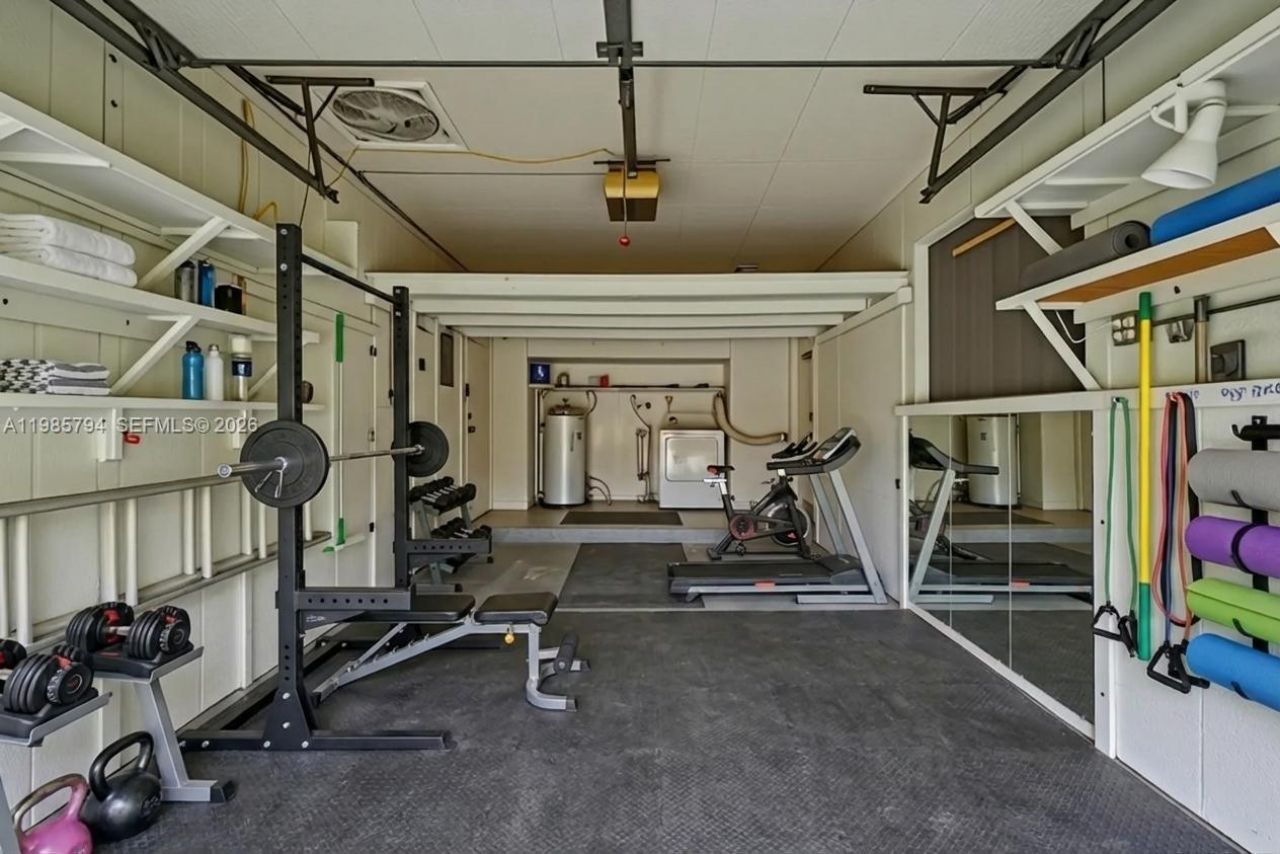 9306 NW 80th St, Tamarac, FL 33321 Photo