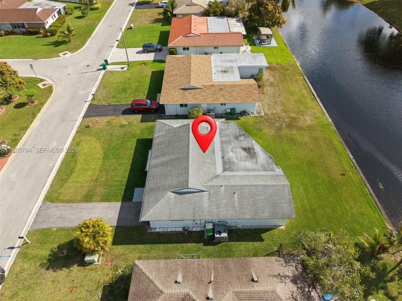 9306 NW 80th St, Tamarac, FL 33321 Photo