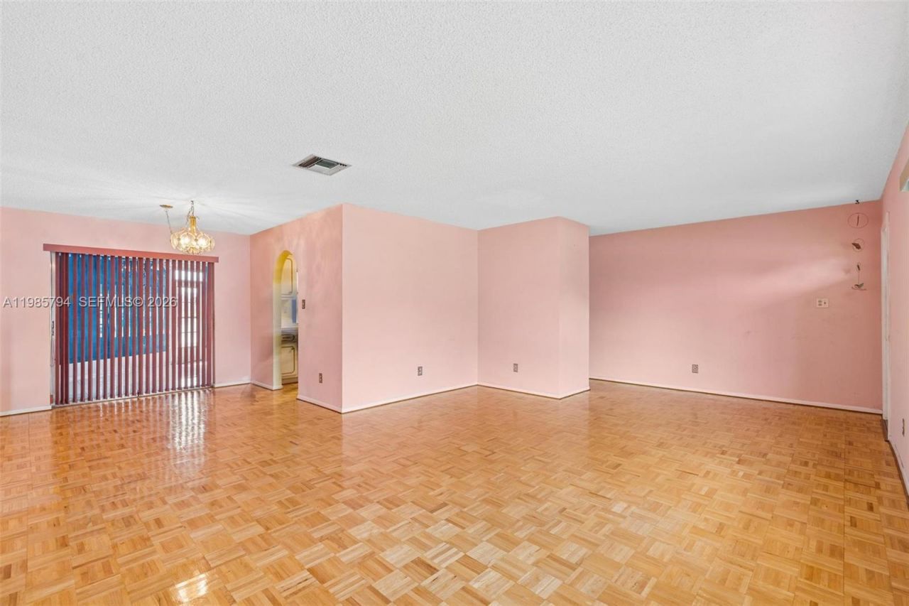 9306 NW 80th St , Tamarac, FL 33321 Photo