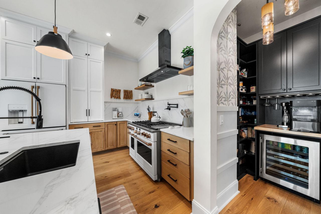 736 Atlantic Street Photo 18