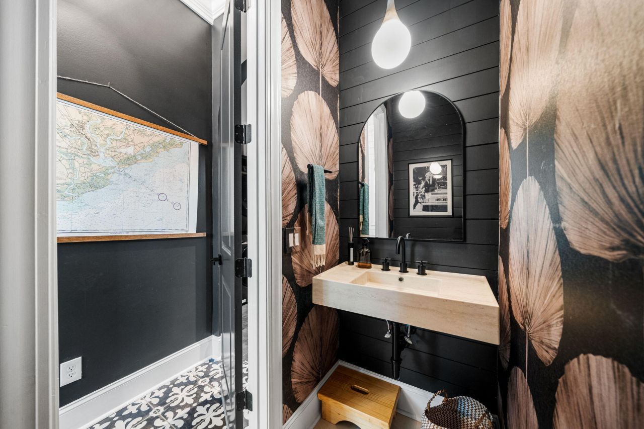 736 Atlantic Street Photo 33