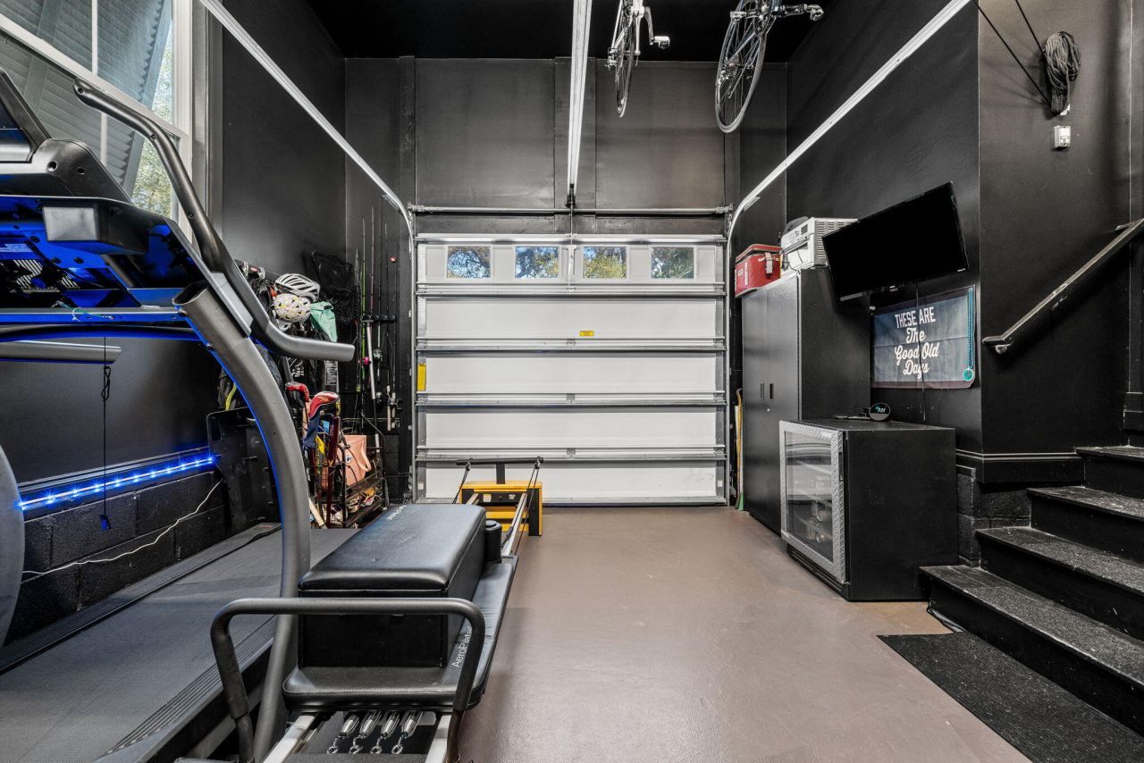 736 Atlantic Street Photo 35