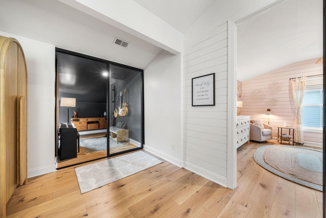 736 Atlantic Street Photo 40