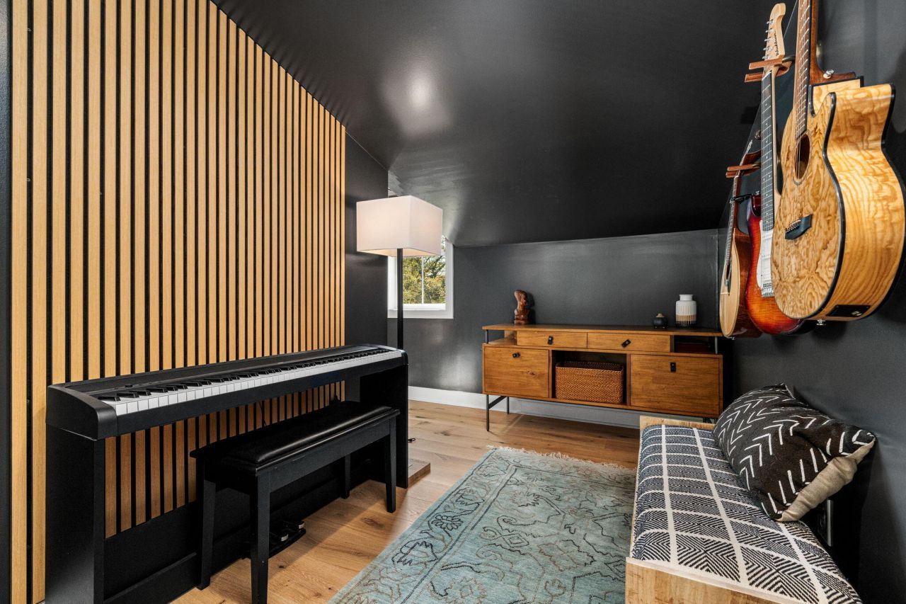 736 Atlantic Street Photo 41