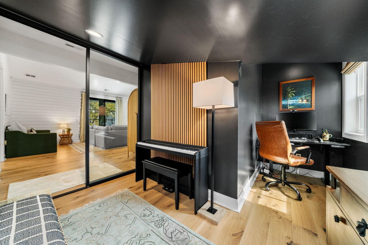 736 Atlantic Street Photo 42