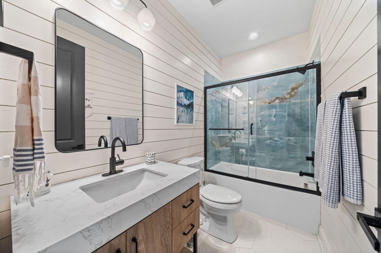 736 Atlantic Street Photo 50