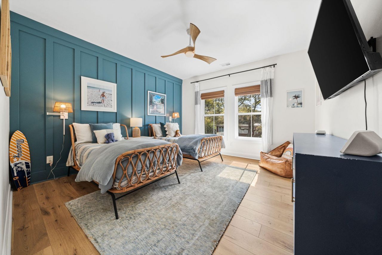 736 Atlantic Street Photo 52