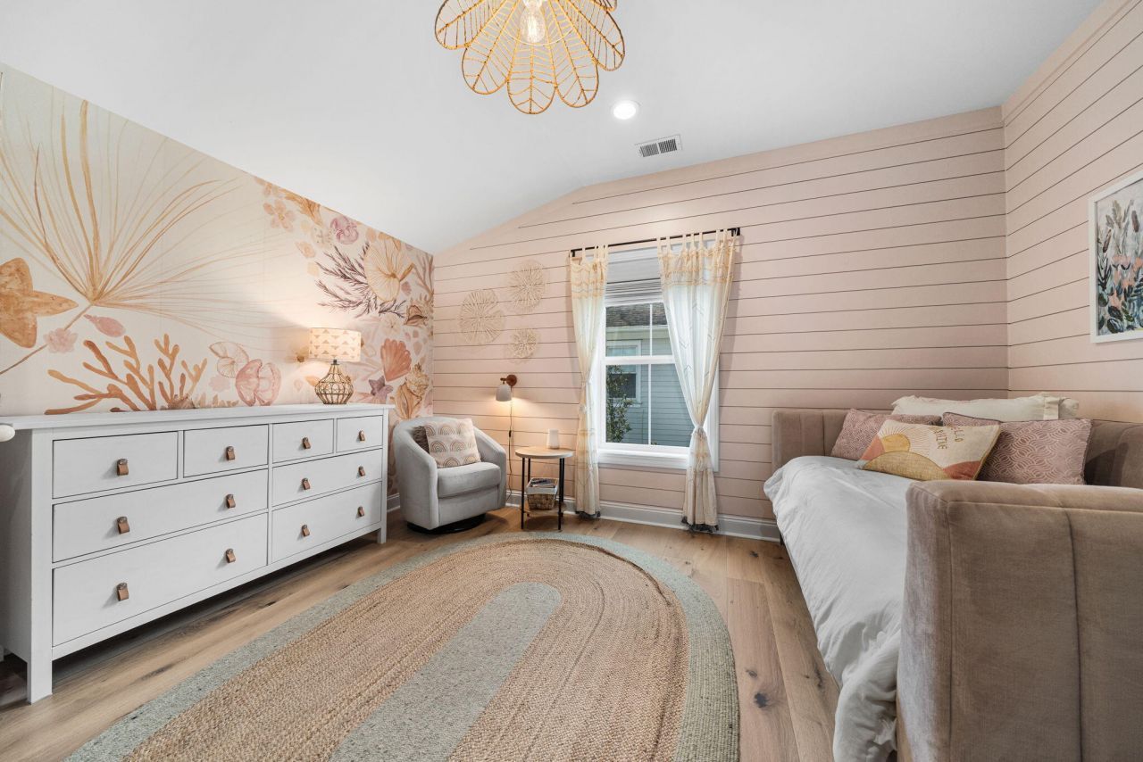 736 Atlantic Street Photo 60