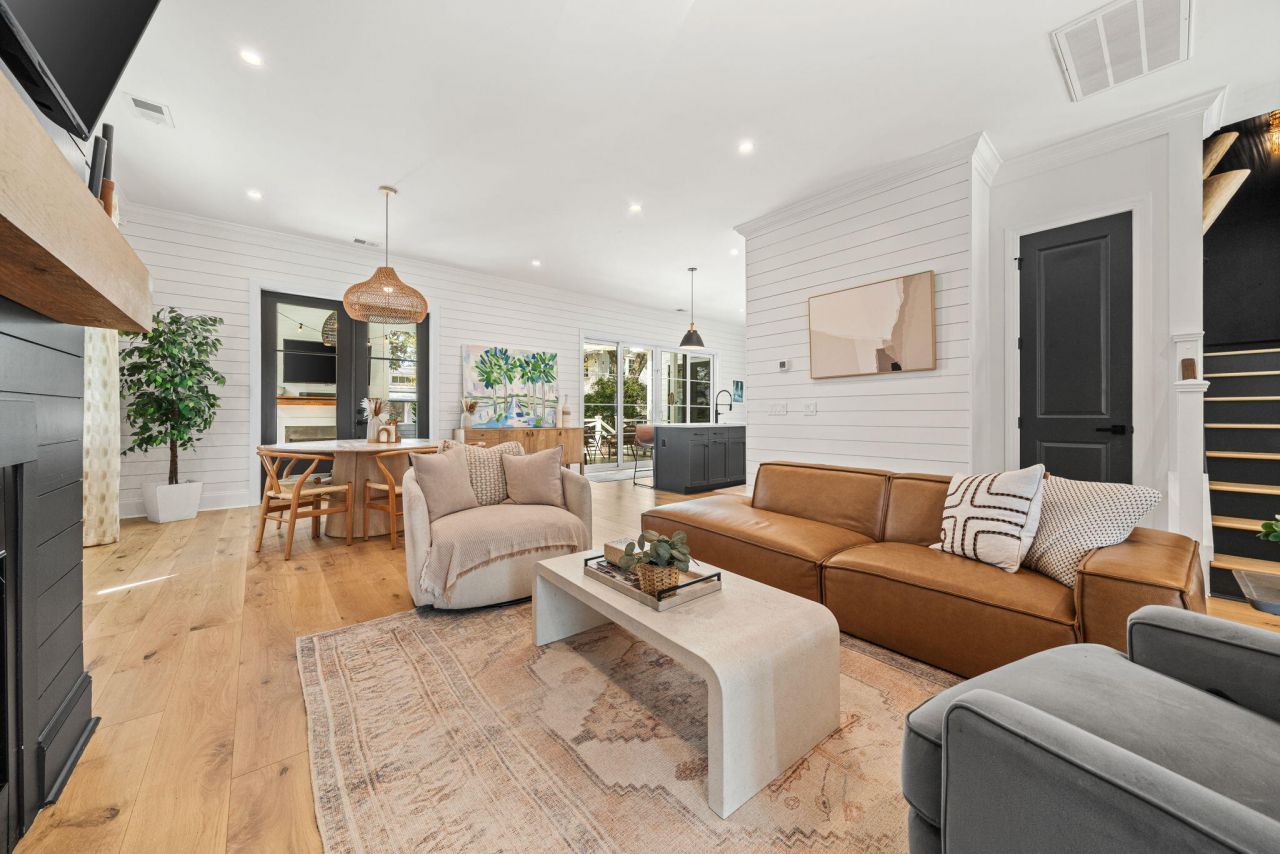 736 Atlantic Street Photo 9