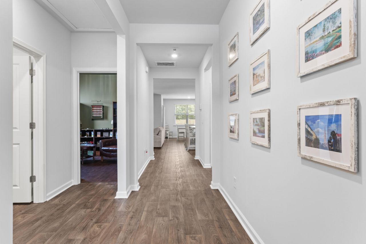 149 Lagoona Drive Photo 4