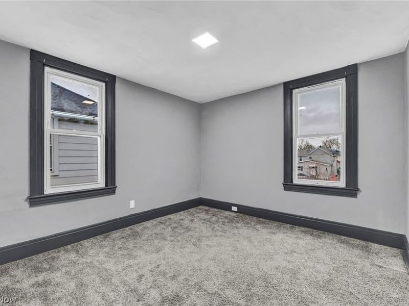 2129 E 30th Street , Lorain, OH 44055 Photo 14