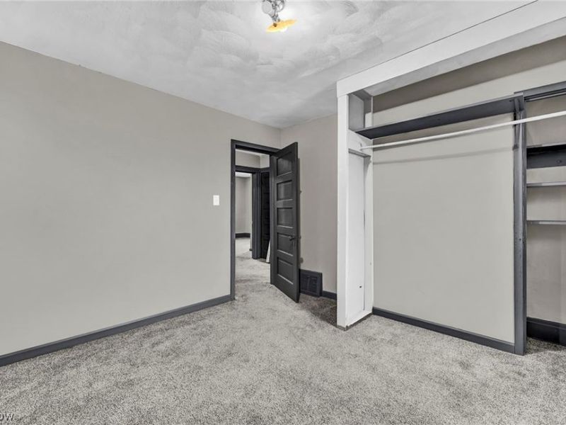 2129 E 30th Street , Lorain, OH 44055 Photo 16