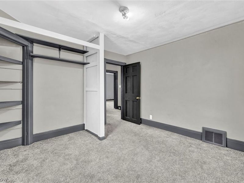 2129 E 30th Street , Lorain, OH 44055 Photo 21