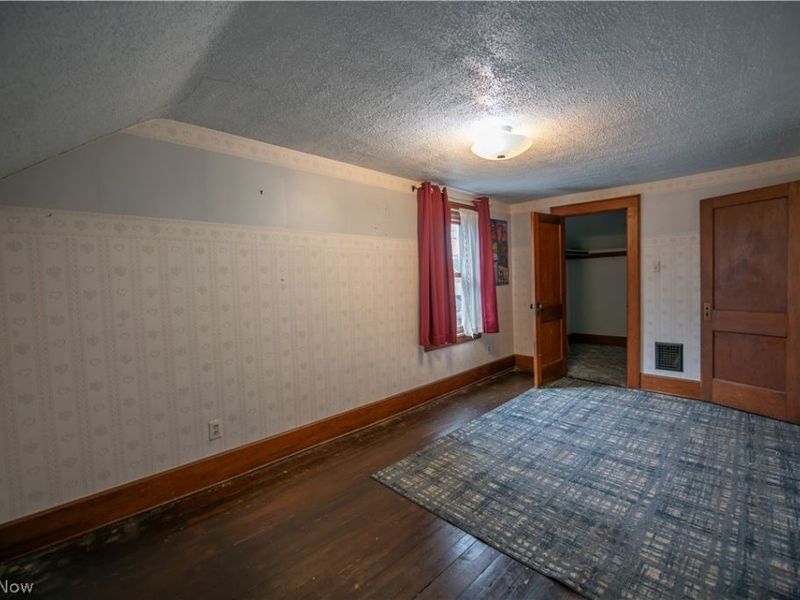 33 S Lincoln Avenue , Alliance, OH 44601 Photo 16