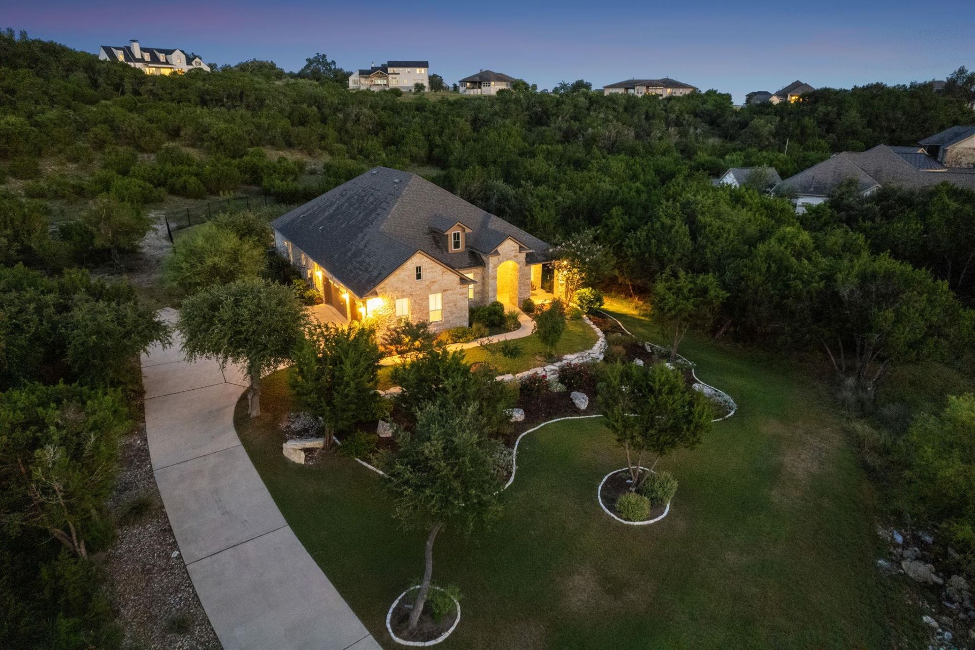 377 Bristlecone Dr, Driftwood, TX 78619 Main Photo