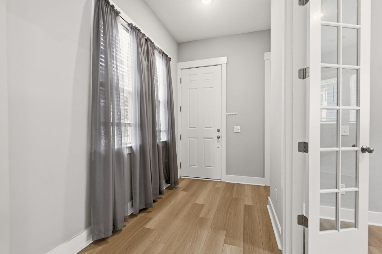 553 Sound Drive Photo 12