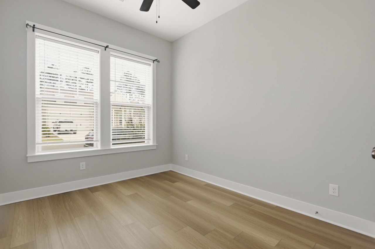 553 Sound Drive Photo 18