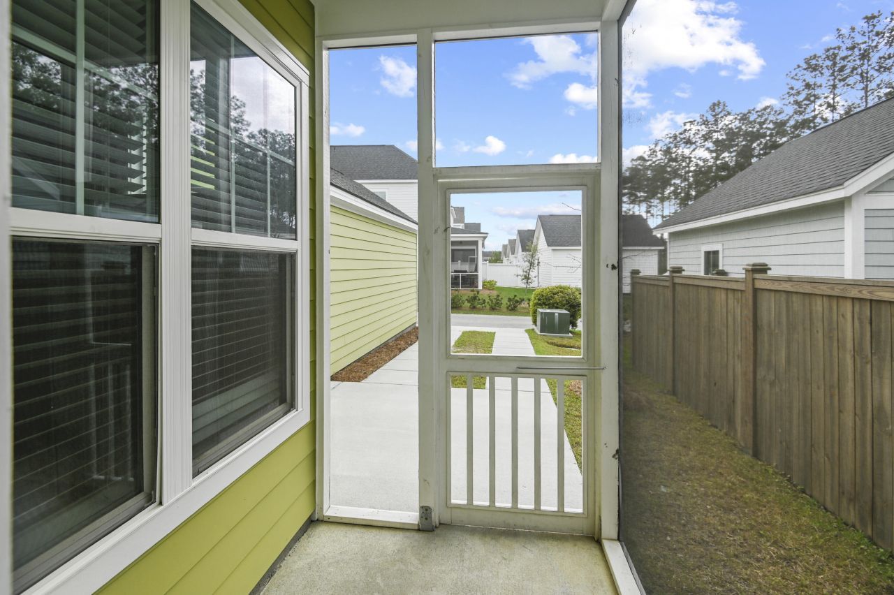 553 Sound Drive Photo 25