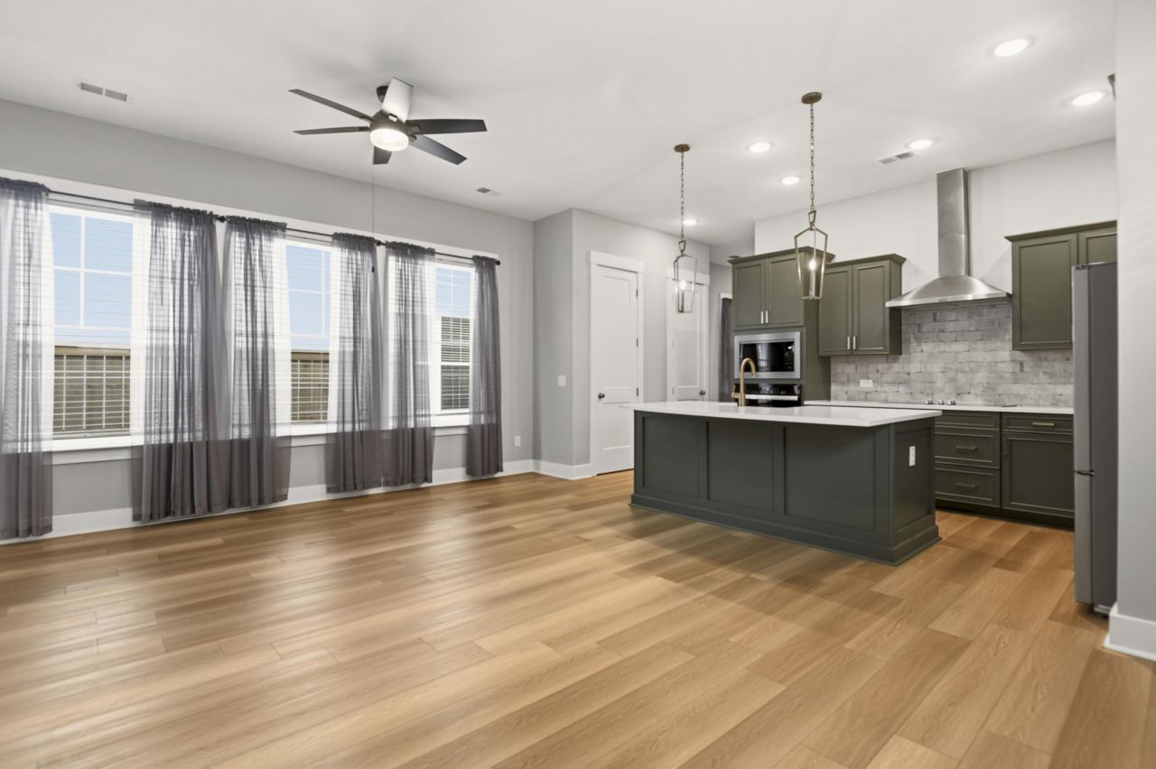 553 Sound Drive Photo 6