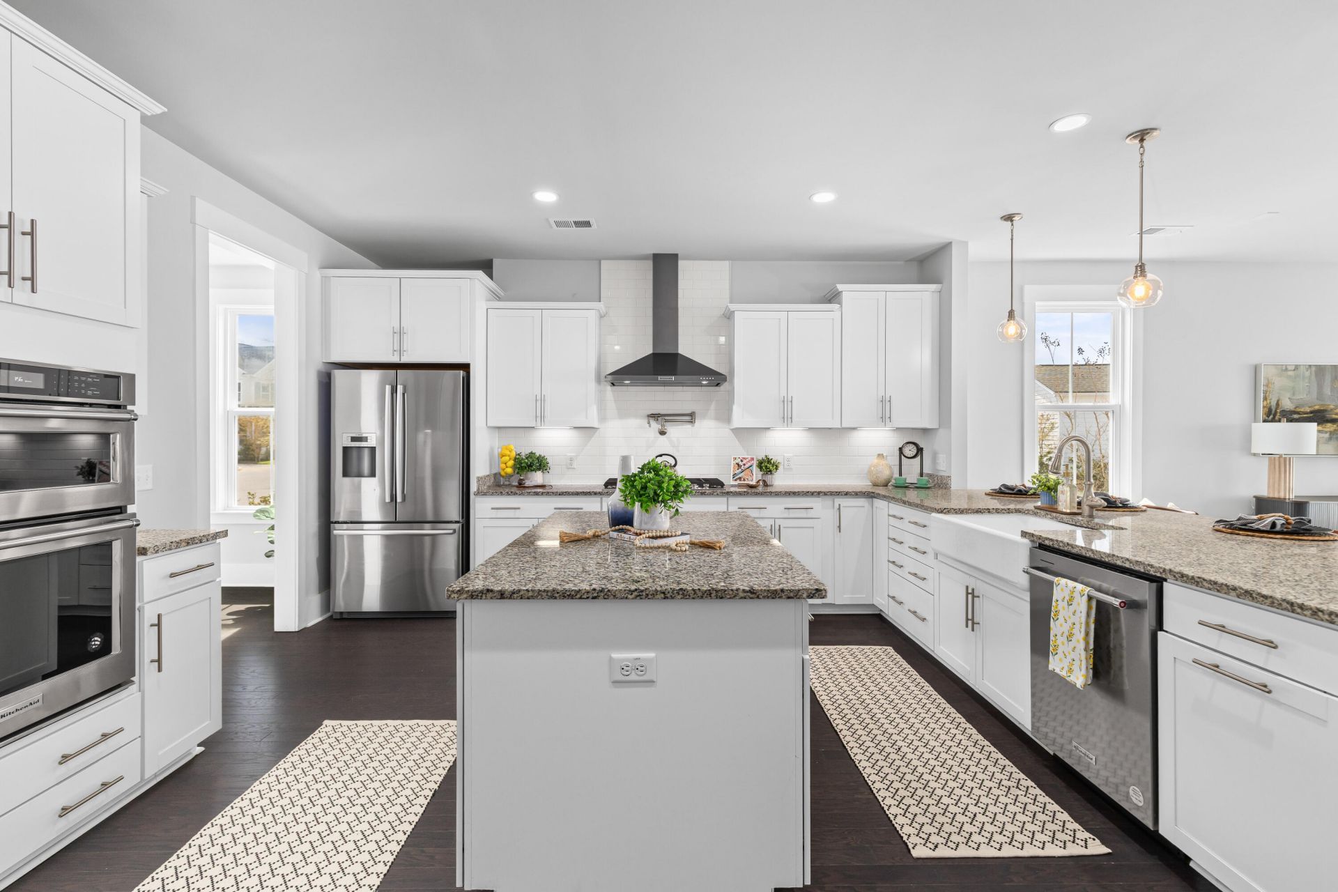 294 Great Lawn Drive Photo 6