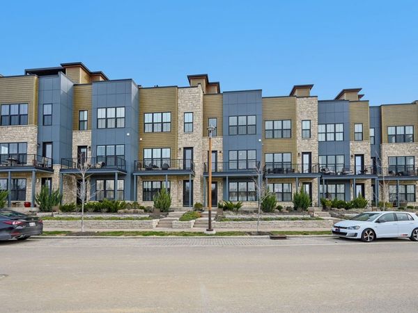 2290 Quarry Trails Drive, Columbus, OH 43228