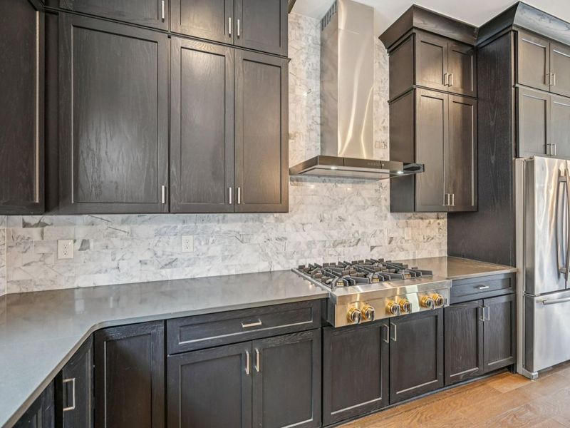 2290 Quarry Trails Drive, Columbus, OH 43228 Photo 12