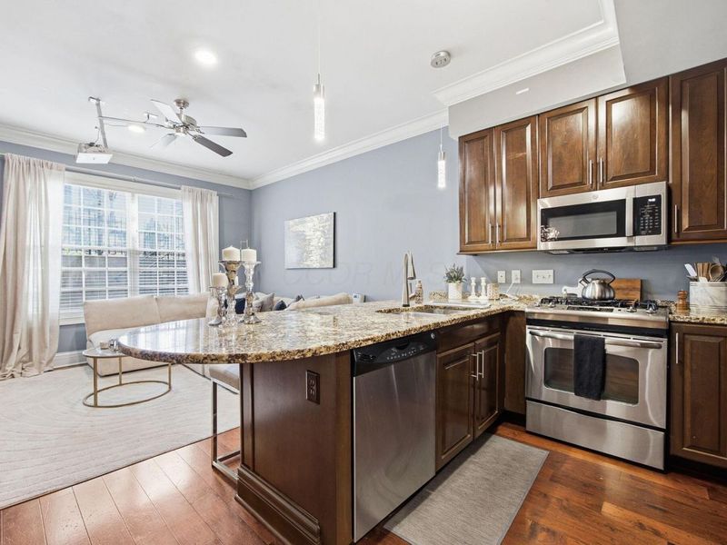 236 E Gay Street, Unit G24, Columbus, OH 43215 Photo 17