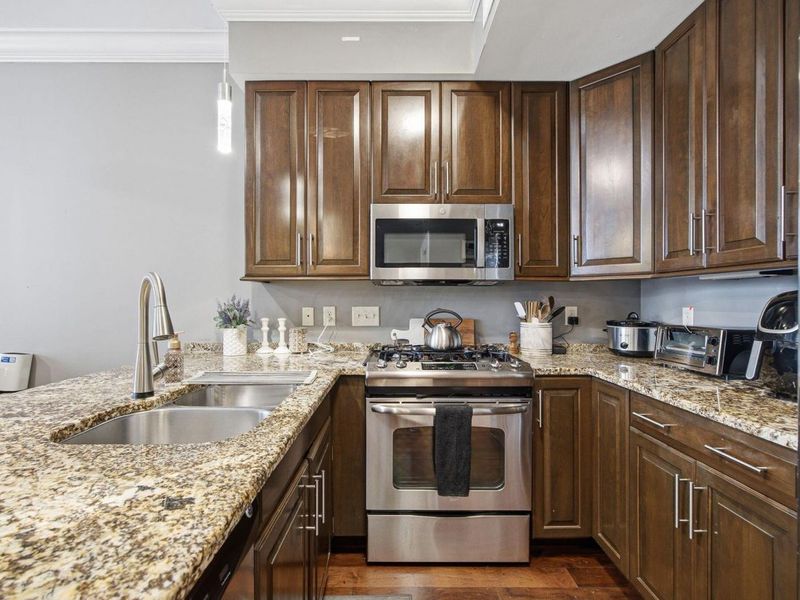 236 E Gay Street, Unit G24, Columbus, OH 43215 Photo 18