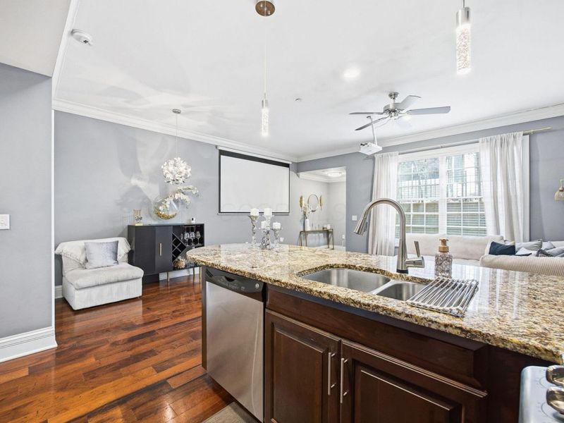 236 E Gay Street, Unit G24, Columbus, OH 43215 Photo 19