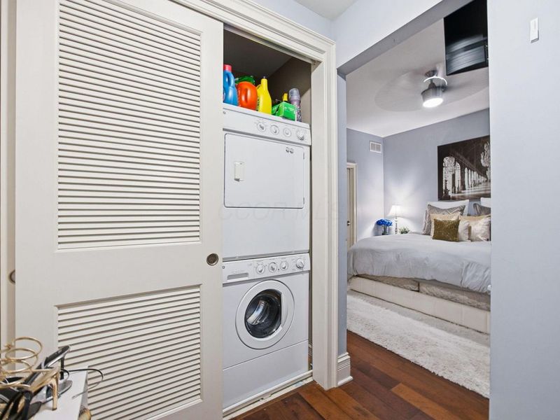 236 E Gay Street, Unit G24, Columbus, OH 43215 Photo 28