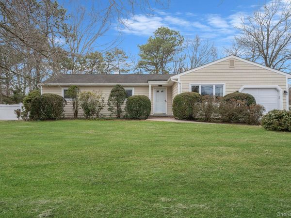 12 Stewart Circle , Centereach, NY 11720