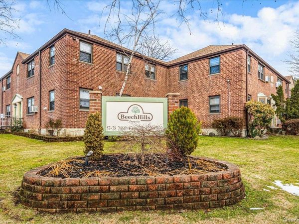 58-33 246th Crescent , Unit C-14 Upper, Douglaston, NY 11362