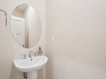 7345 Tawny Port Way, Sacramento, CA 95829 Photo