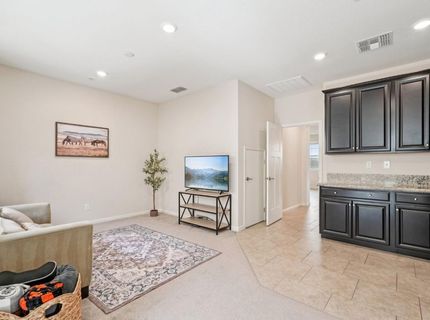 7345 Tawny Port Way, Sacramento, CA 95829 Photo