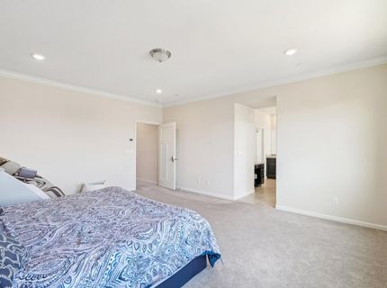 7345 Tawny Port Way, Sacramento, CA 95829 Photo