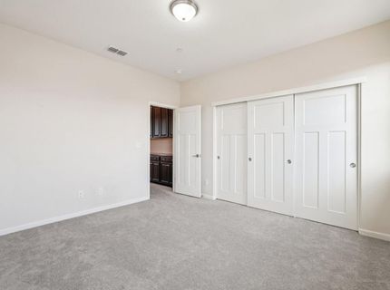 7345 Tawny Port Way, Sacramento, CA 95829 Photo