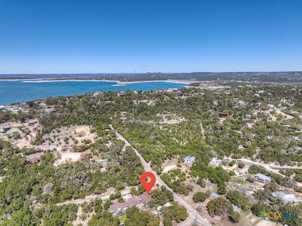 1069 Trail Pass Drive , Canyon Lake, TX 78133