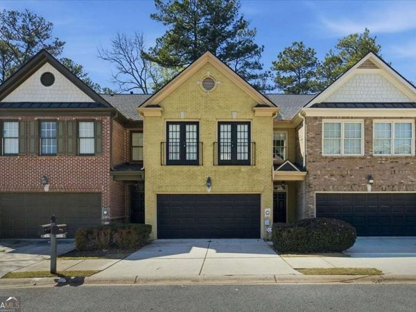 1686 Oakbrook Lake Drive, Norcross, GA 30093