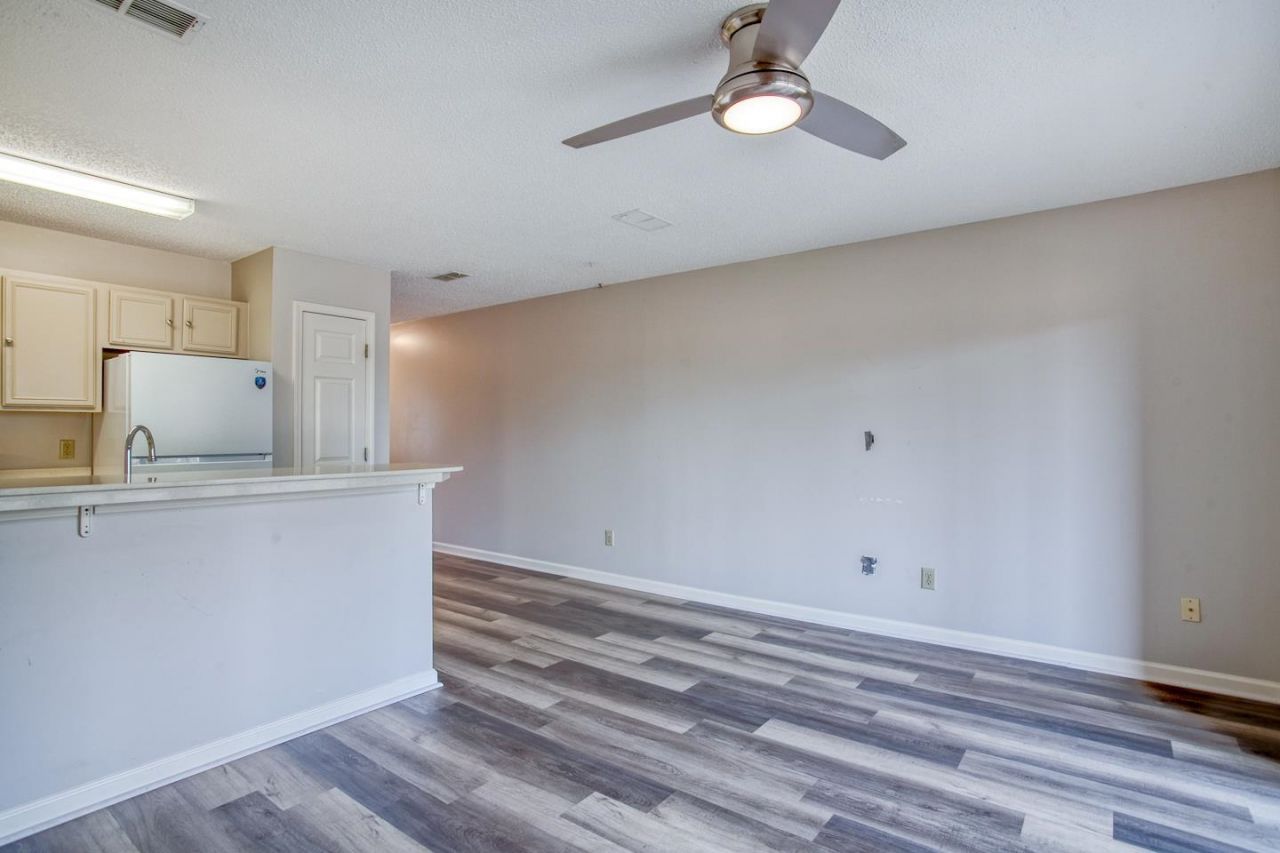 1290 White Tree Ln.  Photo 13